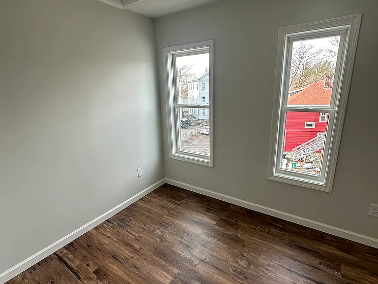 2 Freeland St #1 — Photo 3