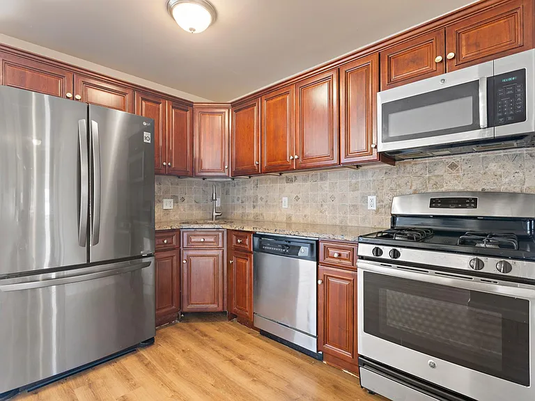 765 Ocean Ave #1 — Photo 7
