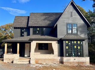 833 Tennyson Dr, Charlotte, NC 28208