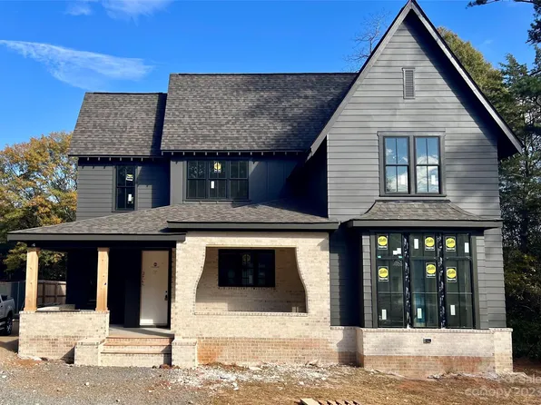 833 Tennyson Dr, Charlotte, NC 28208