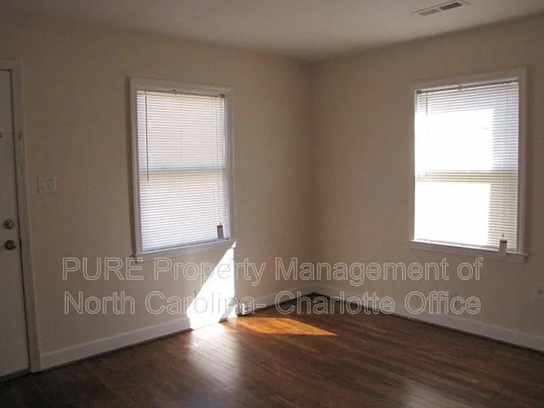 1933 Saint Luke St #1 — Photo 5