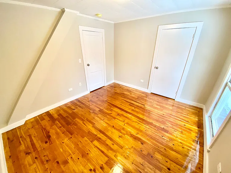 95 W Elm St #5 — Photo 22