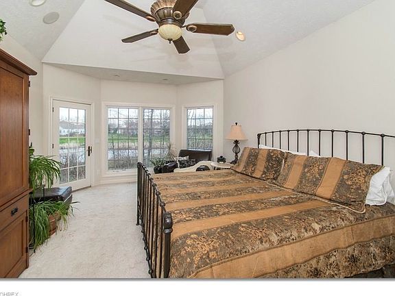 1st floor master bedroom