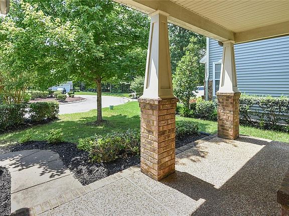 4th image of 13123 E Bay Ct