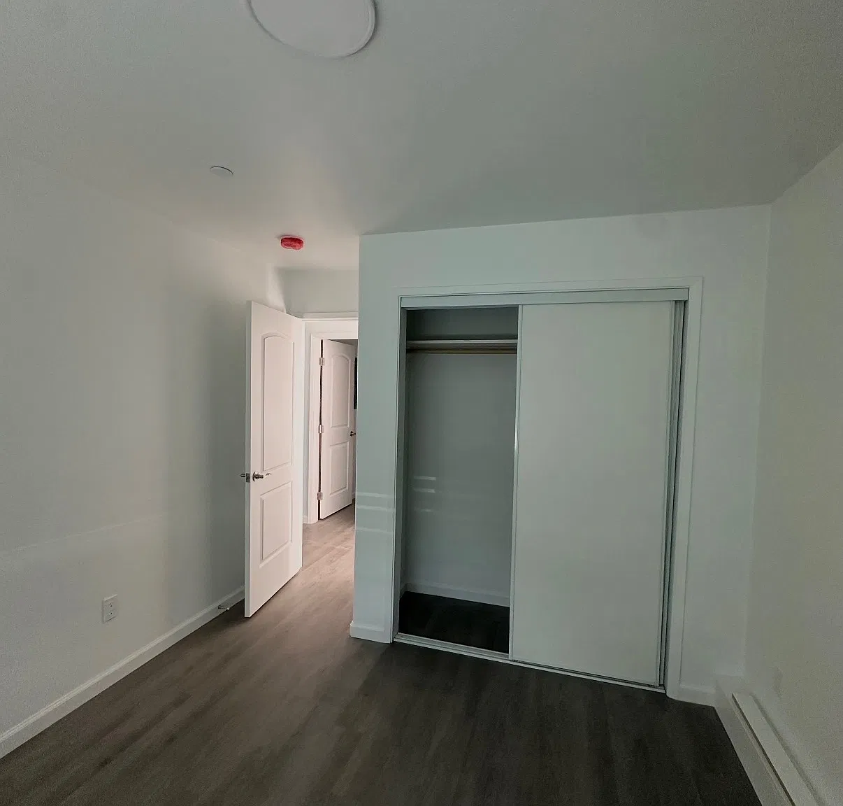2 bed, 661 sqft, $2,750 — Photo 2