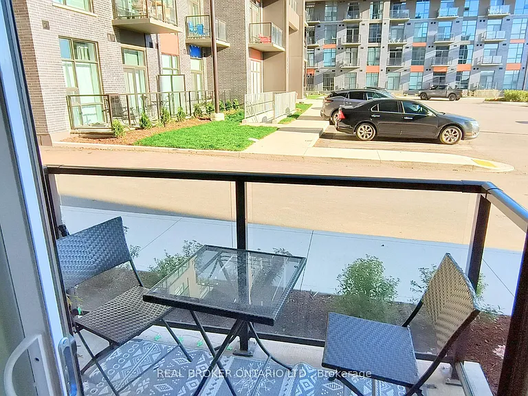 460 Dundas St E #117 — Photo 7