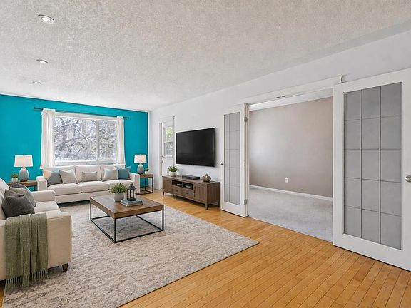 2nd image of 638 S Meredith Rd NE #301