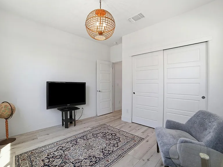 5305 Kirby Pl — Photo 11