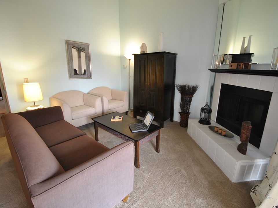 1st image of 387 Village Green Blvd APT 105