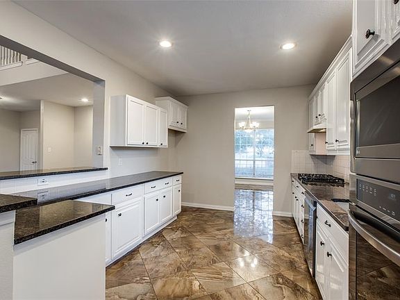 2nd image of 5 Cortina Ct