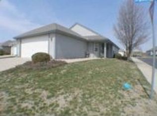 403 NW Wimbleton Ct, Blue Springs, MO 64014