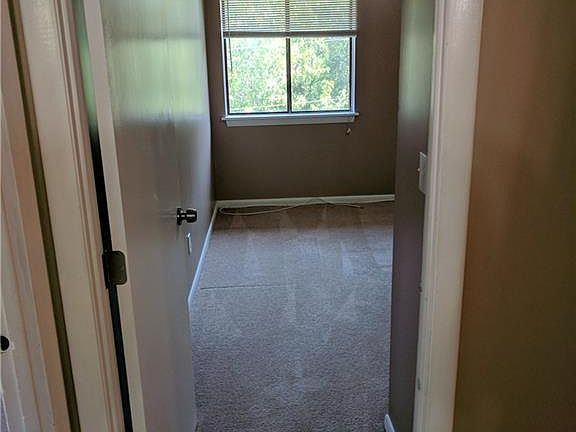 5th image of 1137 Hartford Ave #3C