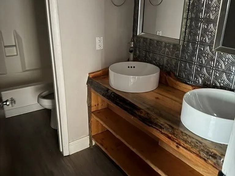 1200 Wildwood Ave #1 — Photo 10