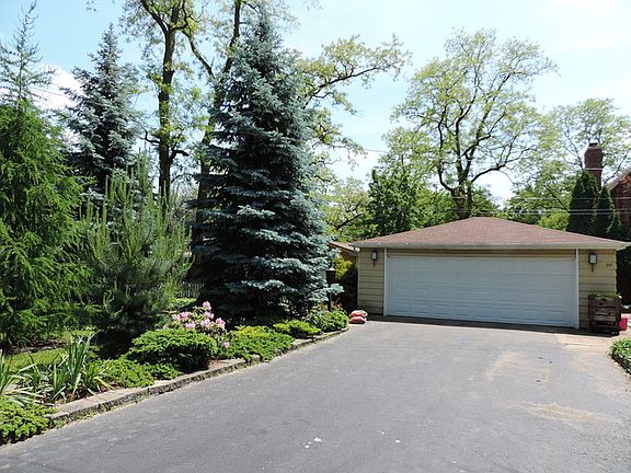 4th image of 317 Catalpa Ave