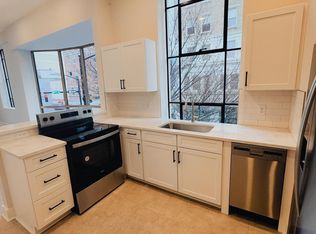 305 W 4th St UNIT 101, Winston Salem, NC 27101