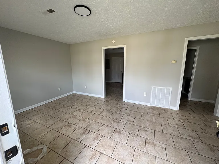 811 Scott St #4 — Photo 8