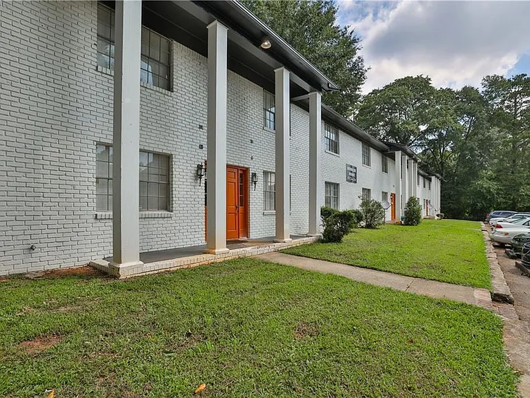 760 Davis Cir SW #4 — Photo 22