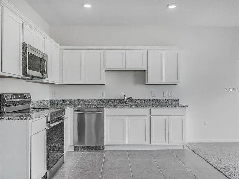 130 Mandovi St — Photo 2