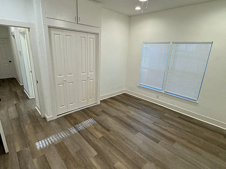 1614 Lee Ave — Photo 6