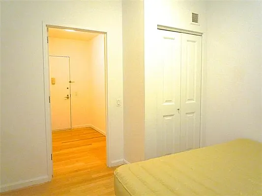 Rented by New York Residence | media 51