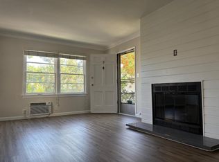 12101 Hoffman St APT 8, Studio City, CA 91604