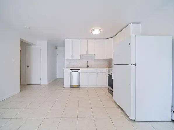 93 Myrtle Avenue image 8 of 18