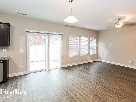 5th image of 9337 Sloan Forest Dr