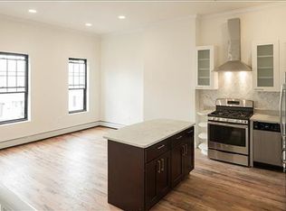 189 Cornelia St #1, Brooklyn, NY