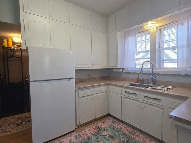 243 S 9th St #1 — Photo 5