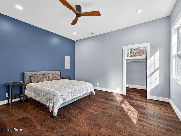 914 Ash St — Photo 19