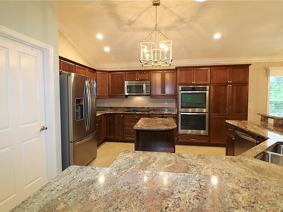 3rd image of 3990 Ironwood Ln