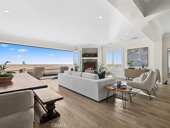 3rd image of 524 W Oceanfront