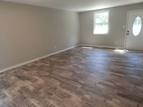 2nd image of 19206 Temple Ave