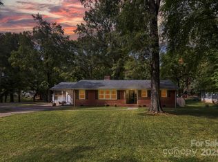 5301 Princess St, Charlotte, NC 28269