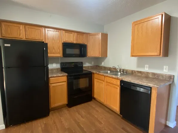 521 McFadin Station St #C, Bowling Green, KY 42103