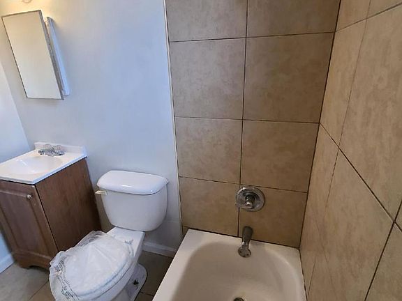 2nd image of 1196 W 30th St #1