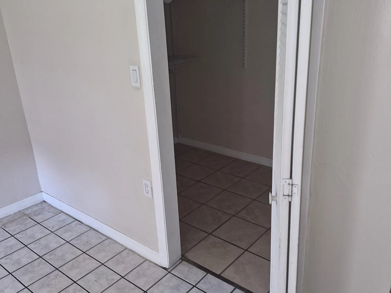 2 bed, 1.5 bath, 950 sqft, $1,350 — Photo 3