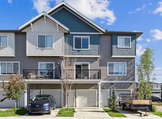 24 E Rivercrest Dr #703, Cochrane, AB T4C2C5