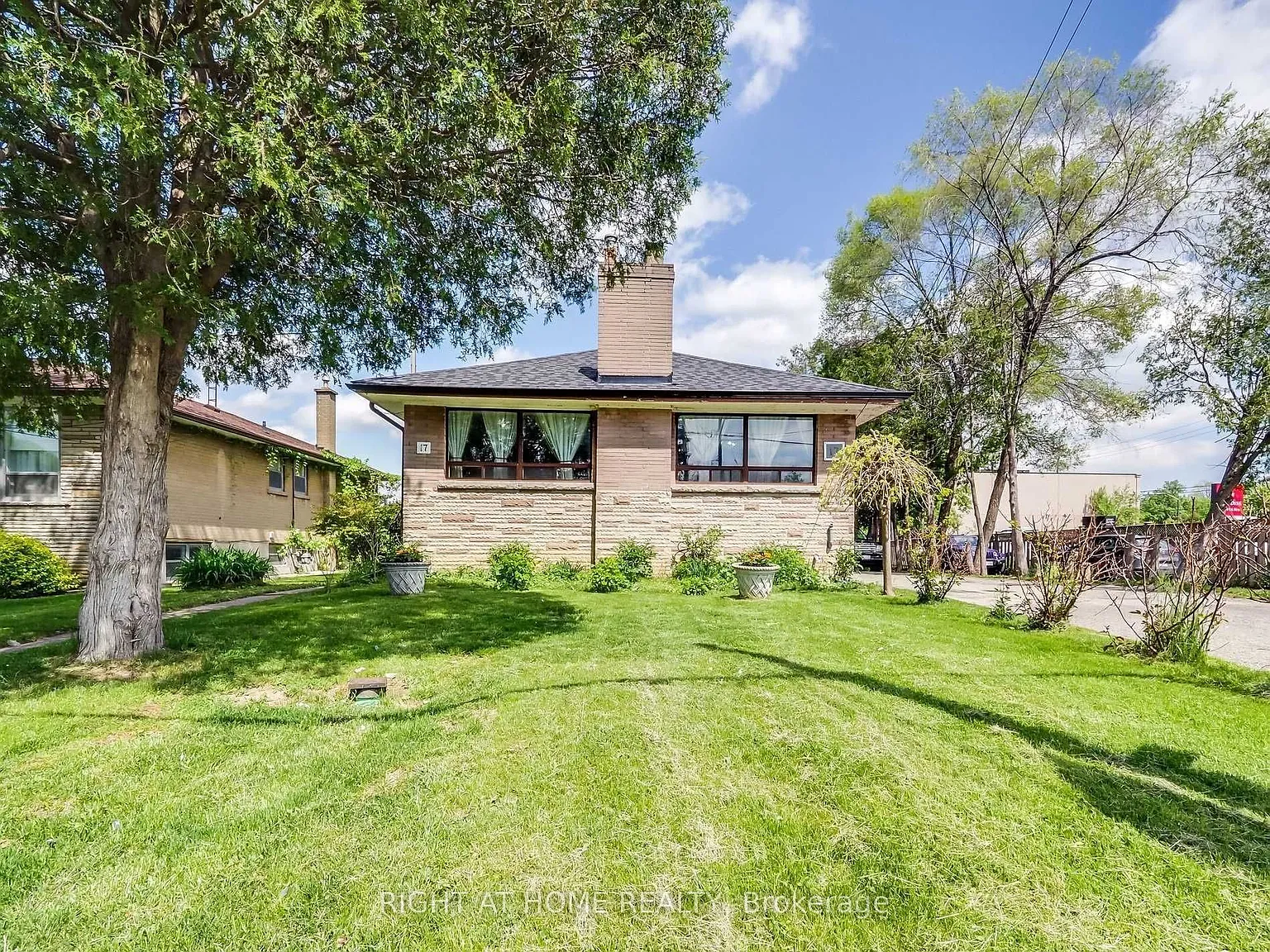 4 bed, $3,150 — Photo 3
