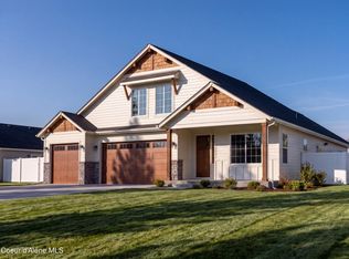 9394 N Balmoral Dr, Post Falls, ID 83854