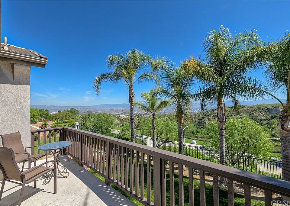 1st image of 26319 Peacock Pl