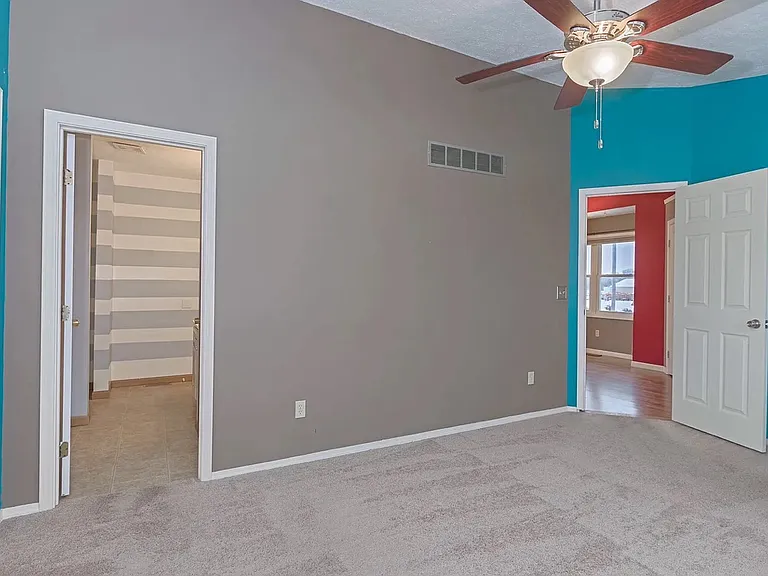 1 Parkshores Dr — Photo 15