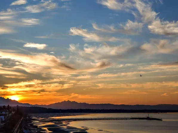 14495 Marine Dr, White Rock, BC V4B 1B4