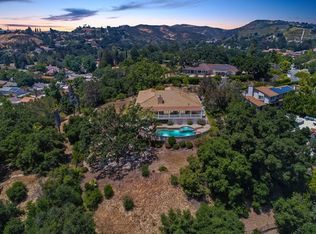 976 Ranch House Rd, Thousand Oaks, CA 91361