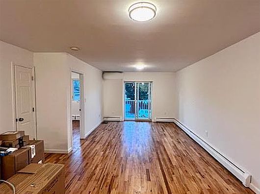 4th image of 2109 41st St APT 2