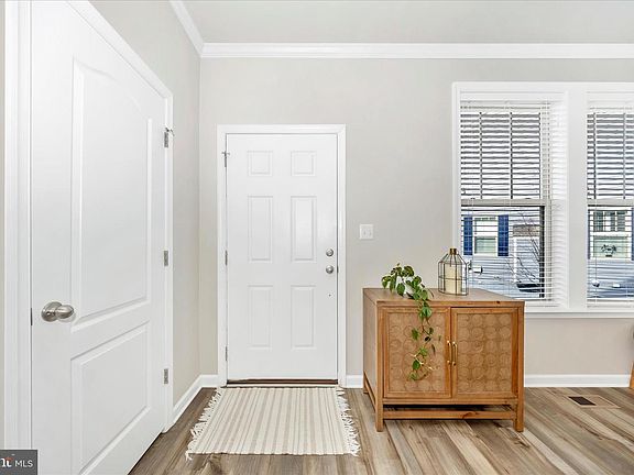 4th image of 1807 Evans Rd