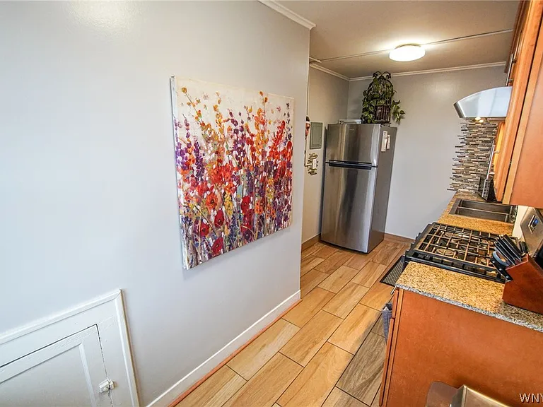 1225 Hertel Ave #11 — Photo 15