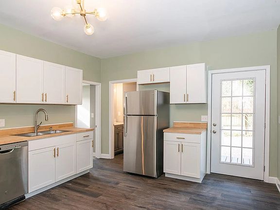 4th image of 6086 Colter Ave #1