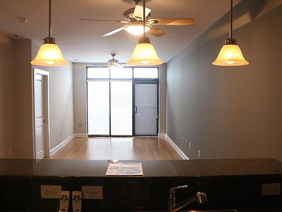 3rd image of 1333 W Broad St APT 505