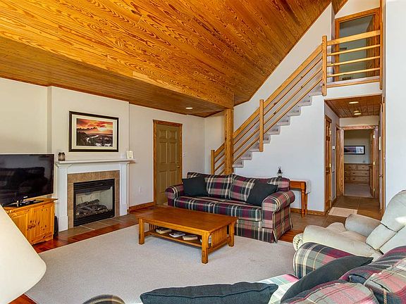 5th image of 331 Broadmoor Ln